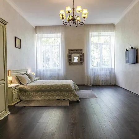 Dominicana L L Historical Center Львов