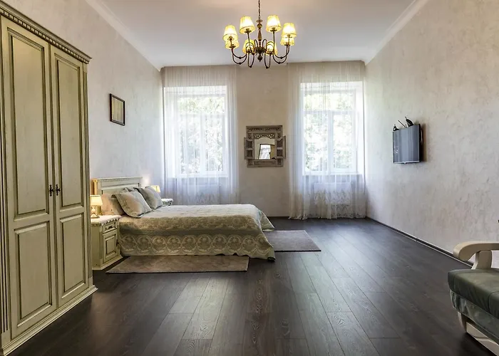 Dominicana L L Historical Center Львов