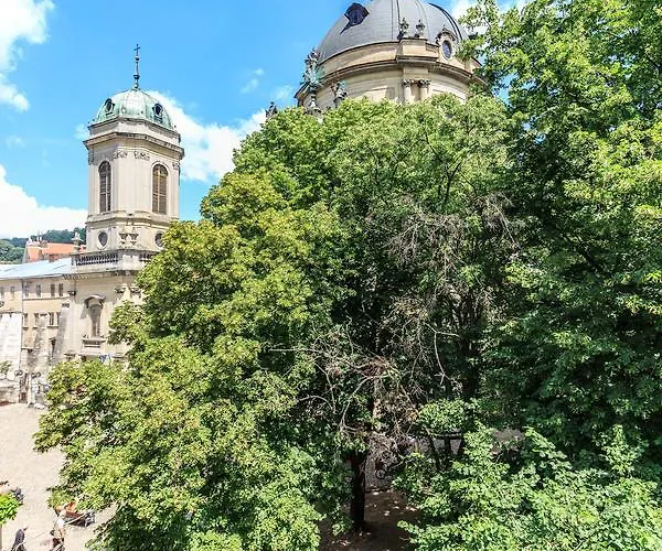 Dominicana L L Historical Center * Leópolis